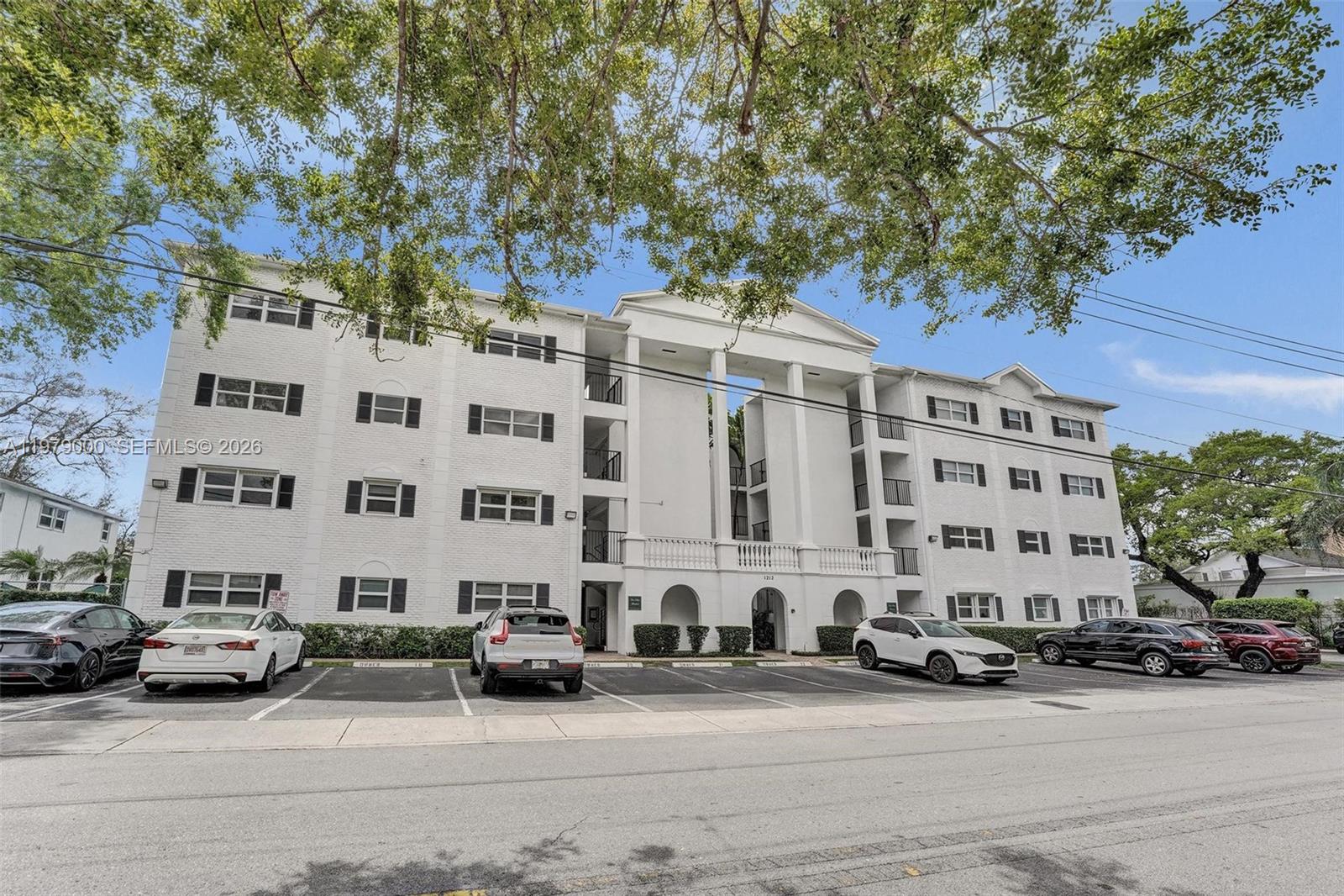 1212 SE 2nd Ct #301, Fort Lauderdale FL 33301