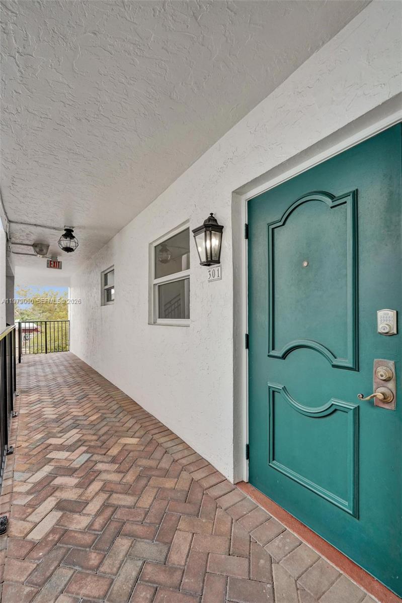 1212 SE 2nd Ct #301, Fort Lauderdale FL 33301