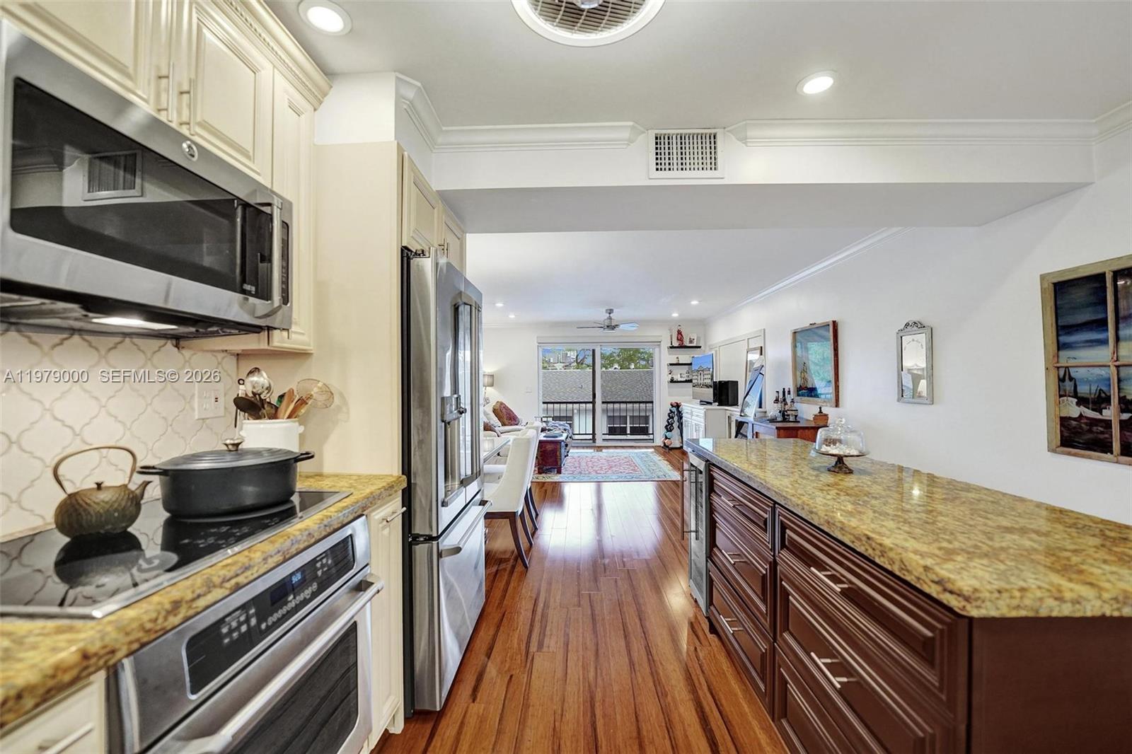 1212 SE 2nd Ct #301, Fort Lauderdale FL 33301