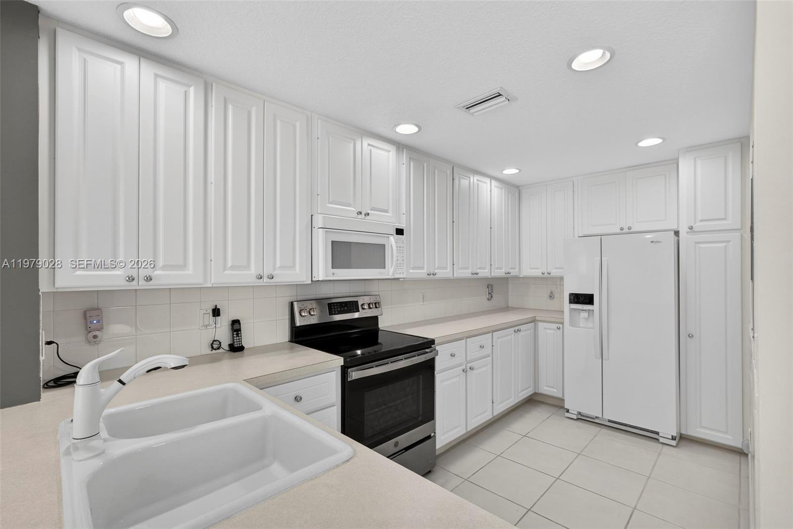 4022 Parkside Dr, Jupiter FL 33458
