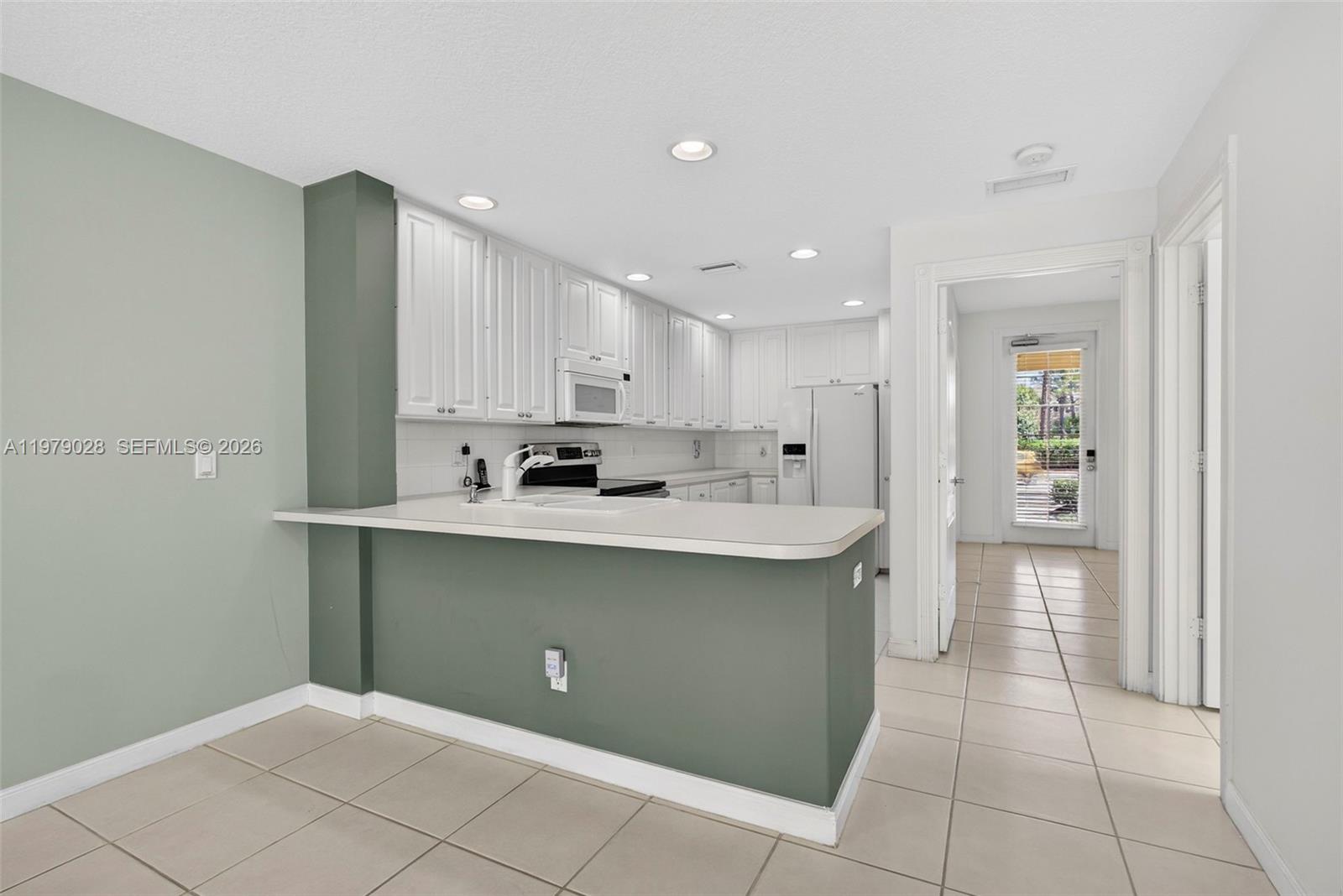 4022 Parkside Dr, Jupiter FL 33458