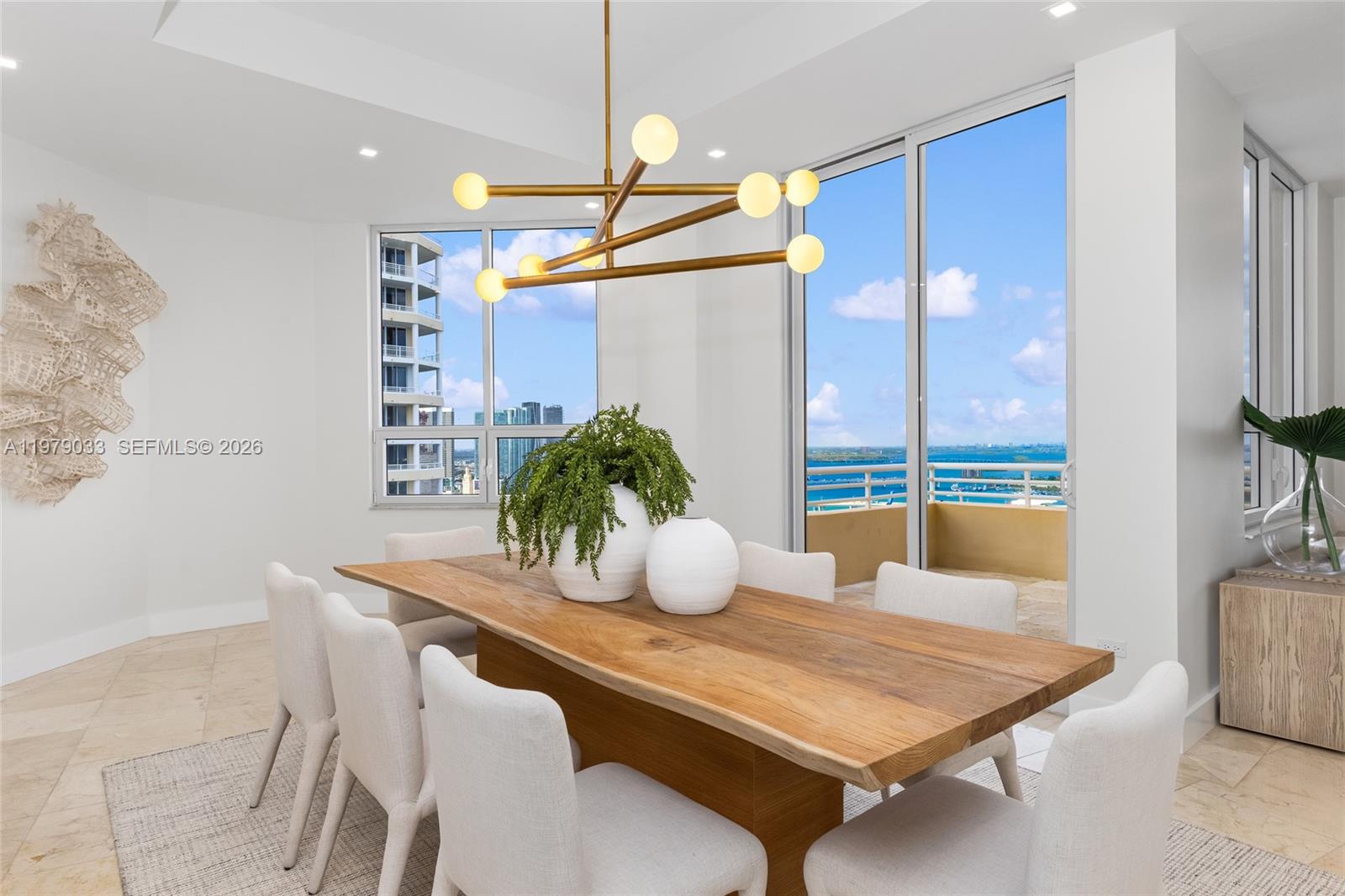 808 Brickell Key Dr #3901, Miami FL 33131