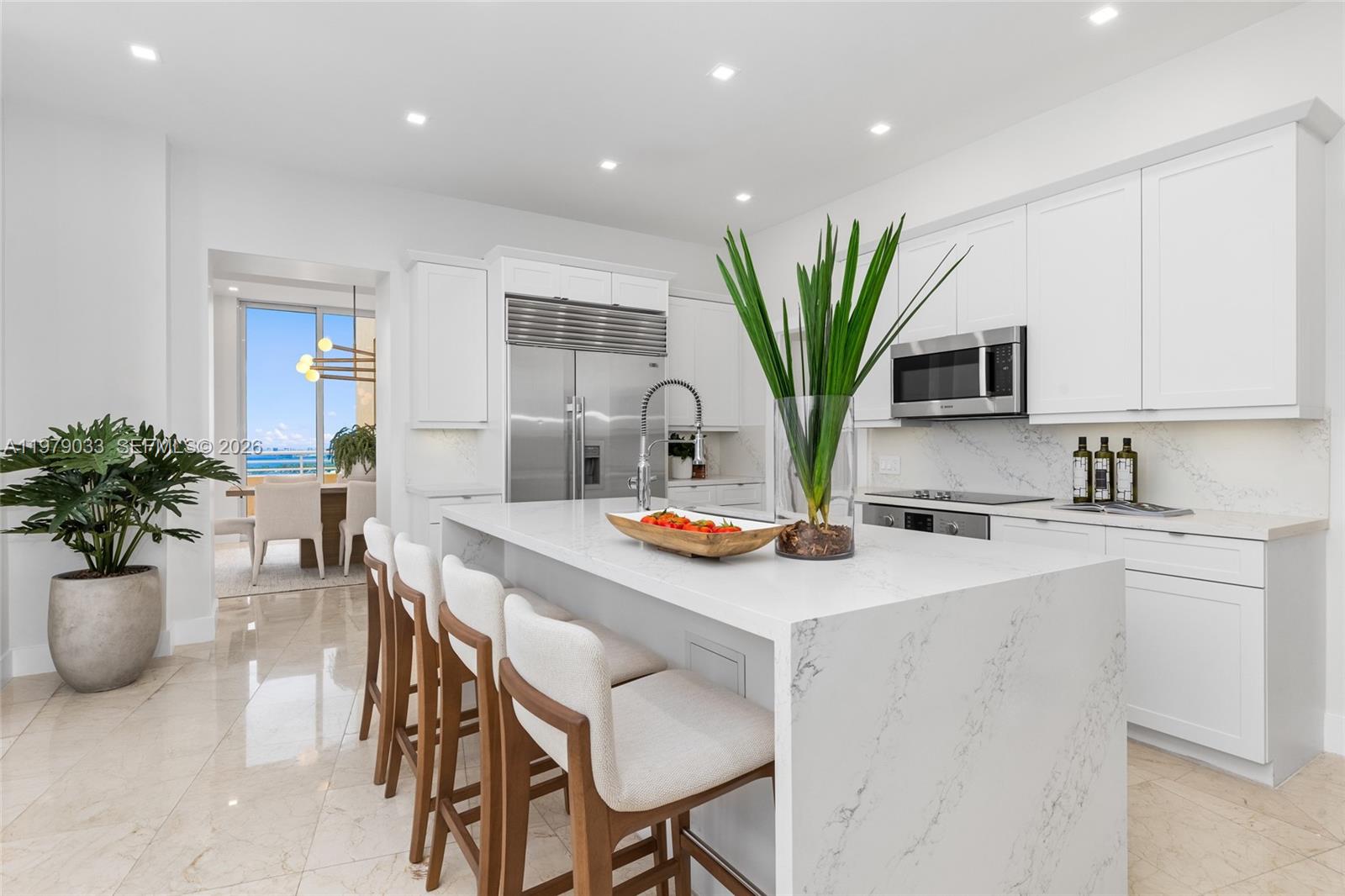 808 Brickell Key Dr #3901, Miami FL 33131