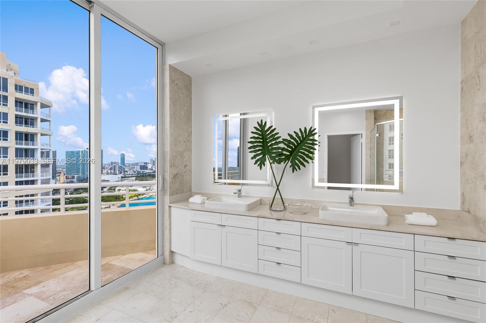 808 Brickell Key Dr #3901, Miami FL 33131