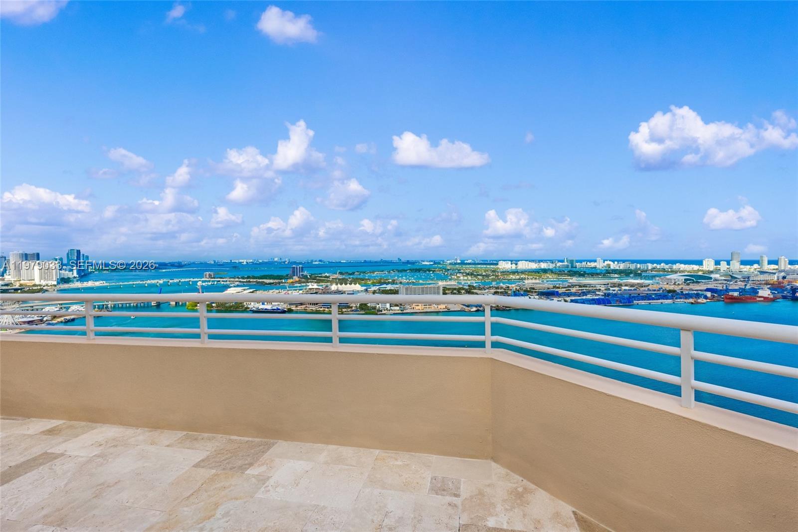 808 Brickell Key Dr #3901, Miami FL 33131