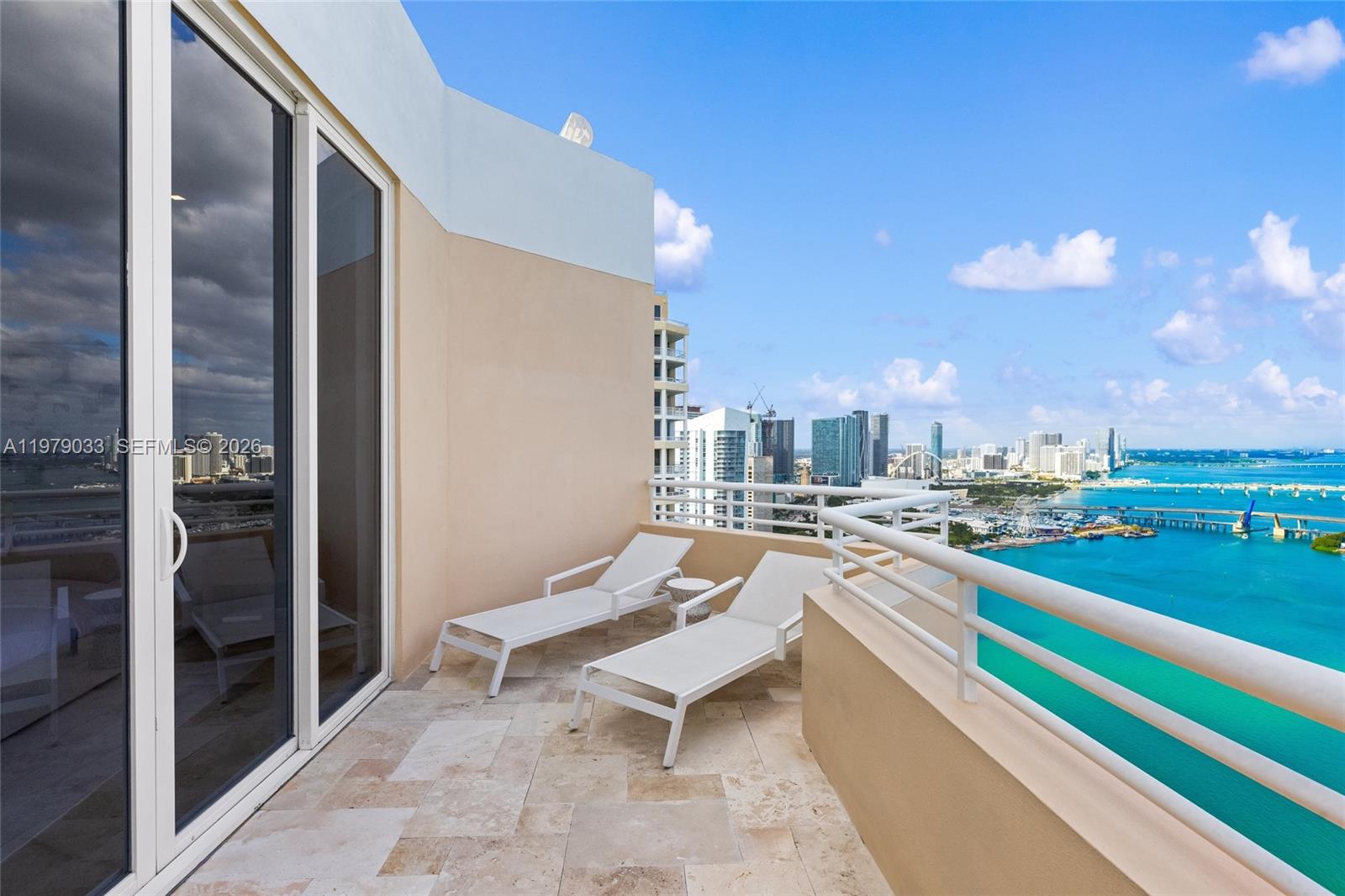 808 Brickell Key Dr #3901, Miami FL 33131