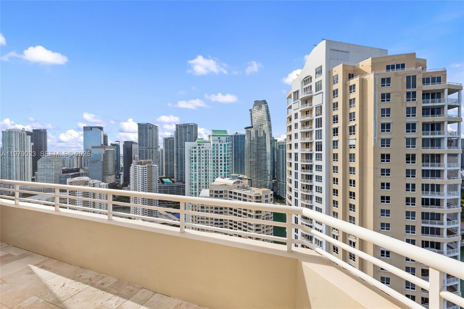 808 Brickell Key Dr #3901, Miami FL 33131