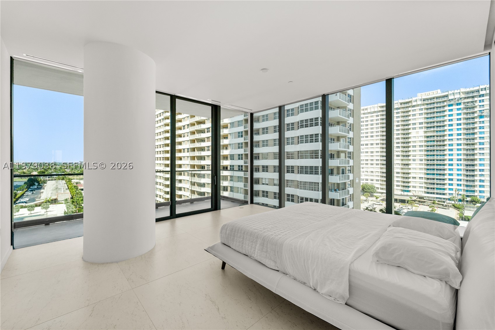 2000 S Ocean Dr #8A, Hallandale Beach FL 33009