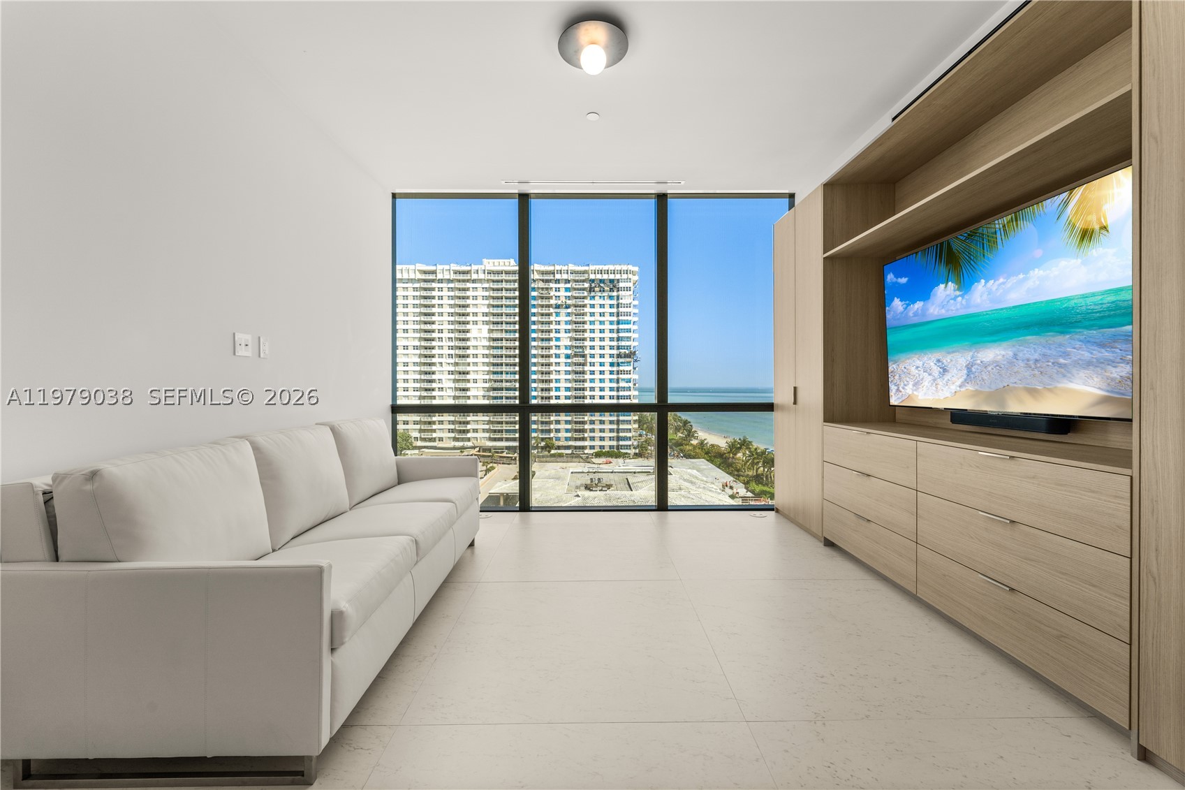 2000 S Ocean Dr #8A, Hallandale Beach FL 33009