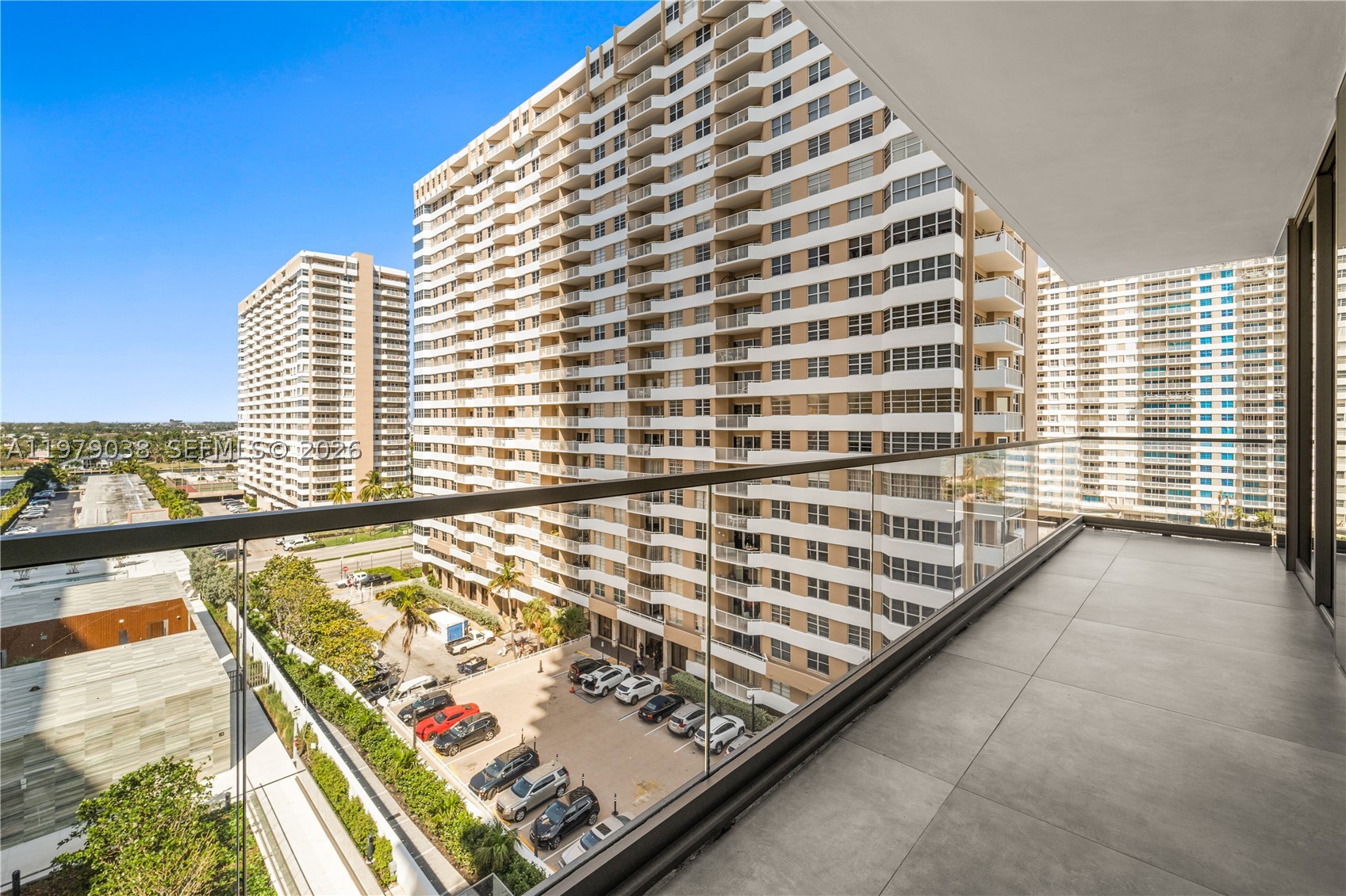 2000 S Ocean Dr #8A, Hallandale Beach FL 33009