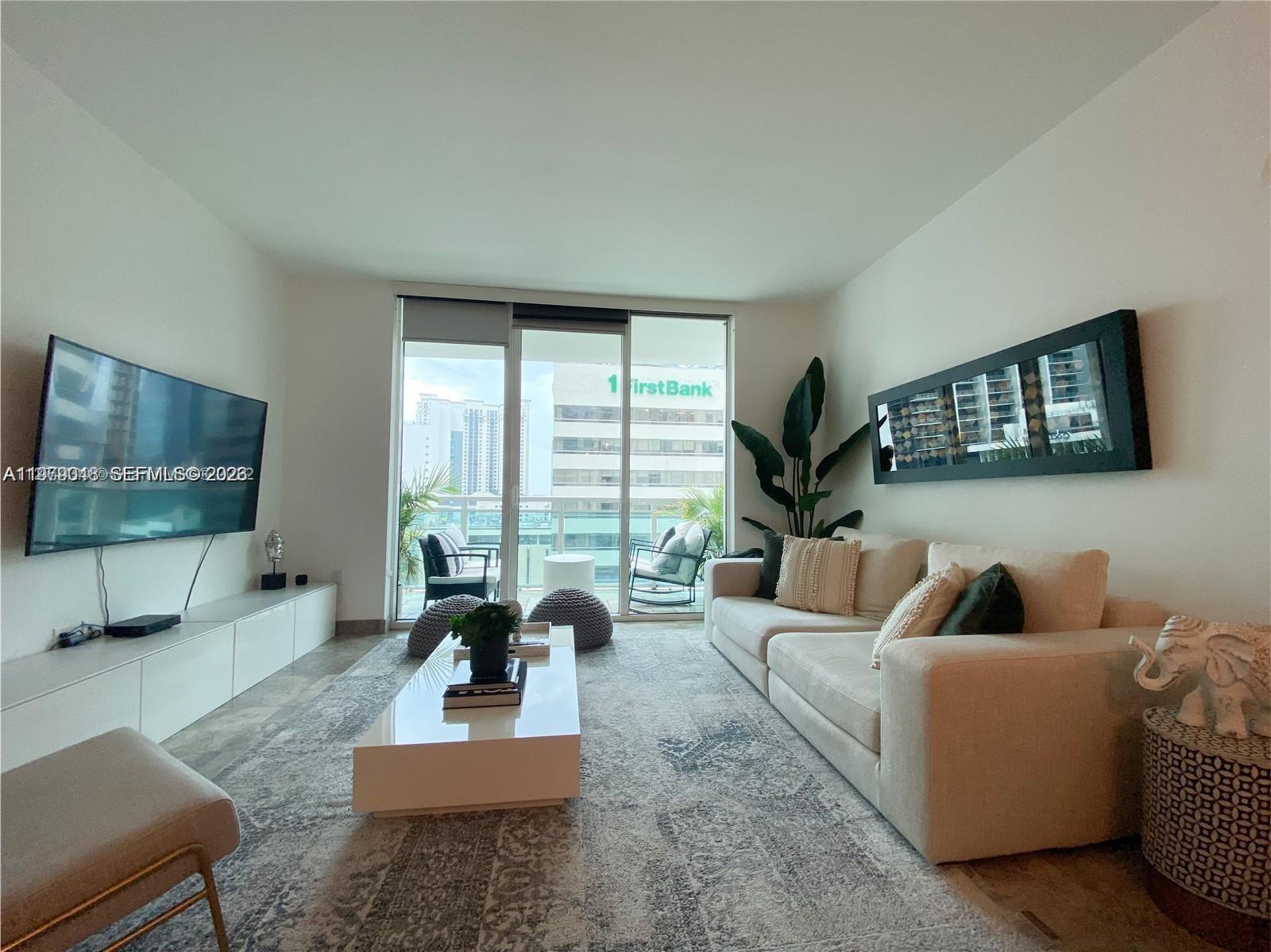 951 Brickell Ave #1205, Miami FL 33131