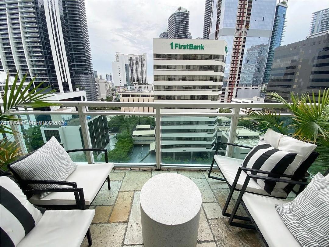 951 Brickell Ave #1205, Miami FL 33131