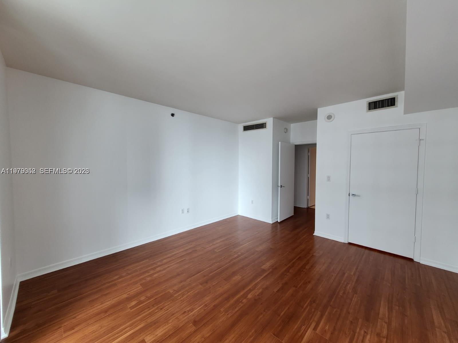 500 Brickell Ave #2906, Miami FL 33131