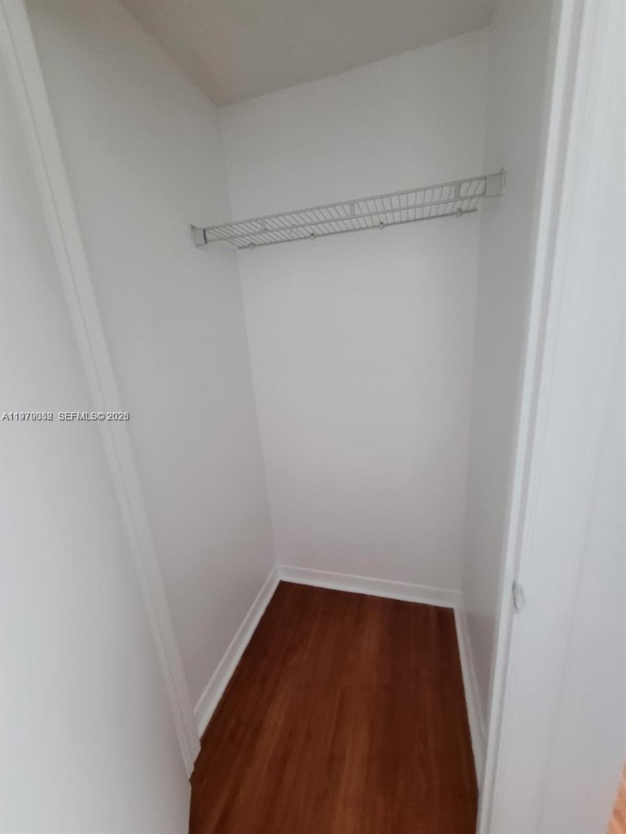500 Brickell Ave #2906, Miami FL 33131