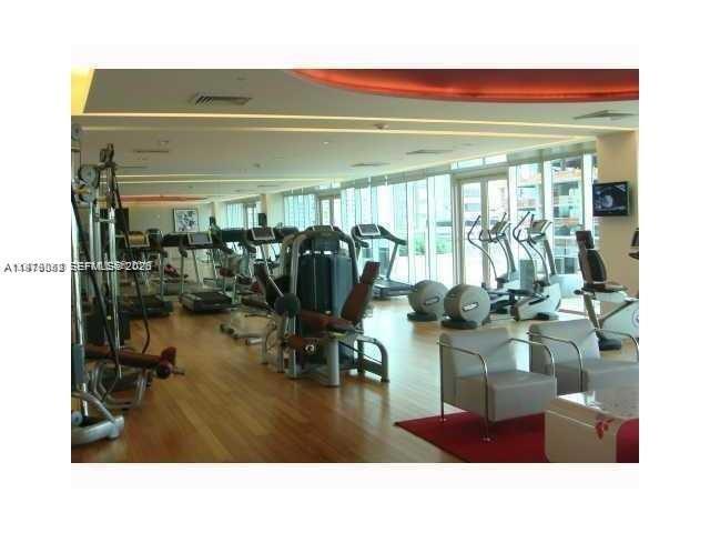 500 Brickell Ave #2906, Miami FL 33131