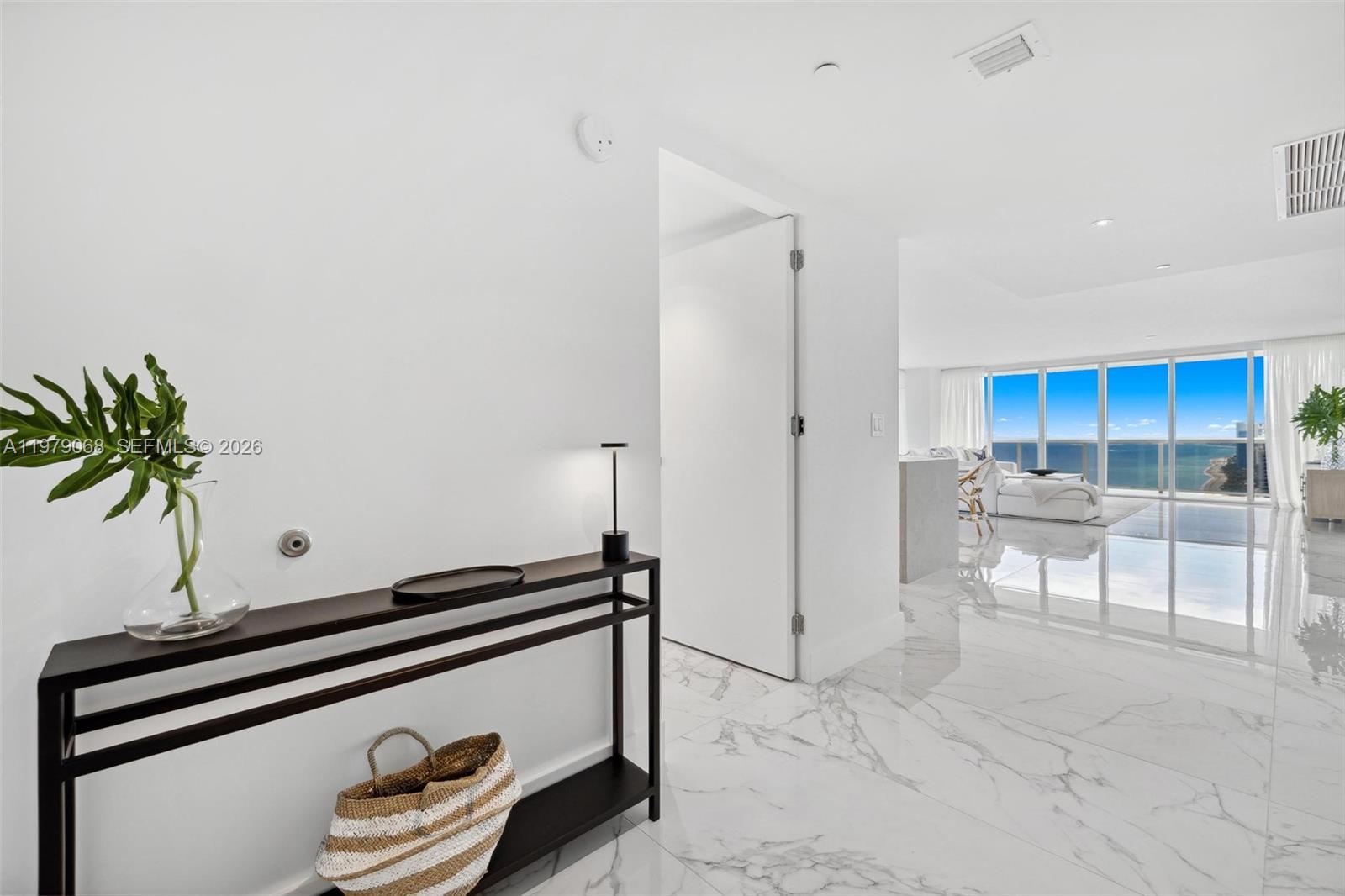 1830 S Ocean Dr #4502, Hallandale Beach FL 33009