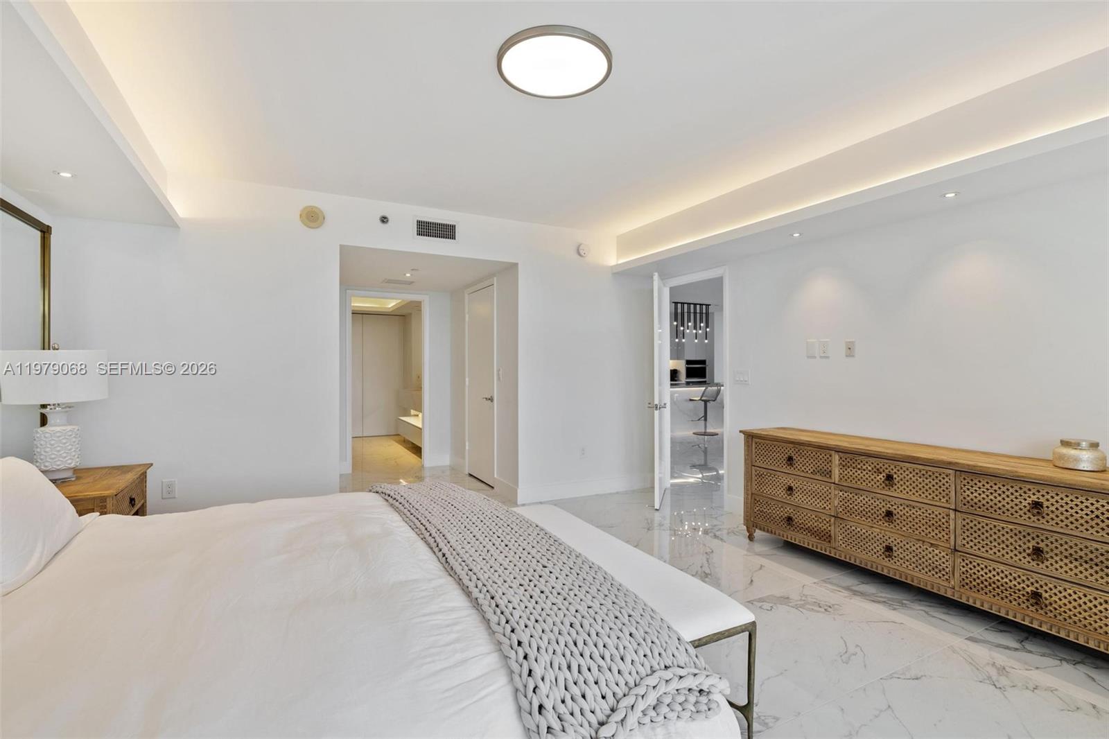 1830 S Ocean Dr #4502, Hallandale Beach FL 33009