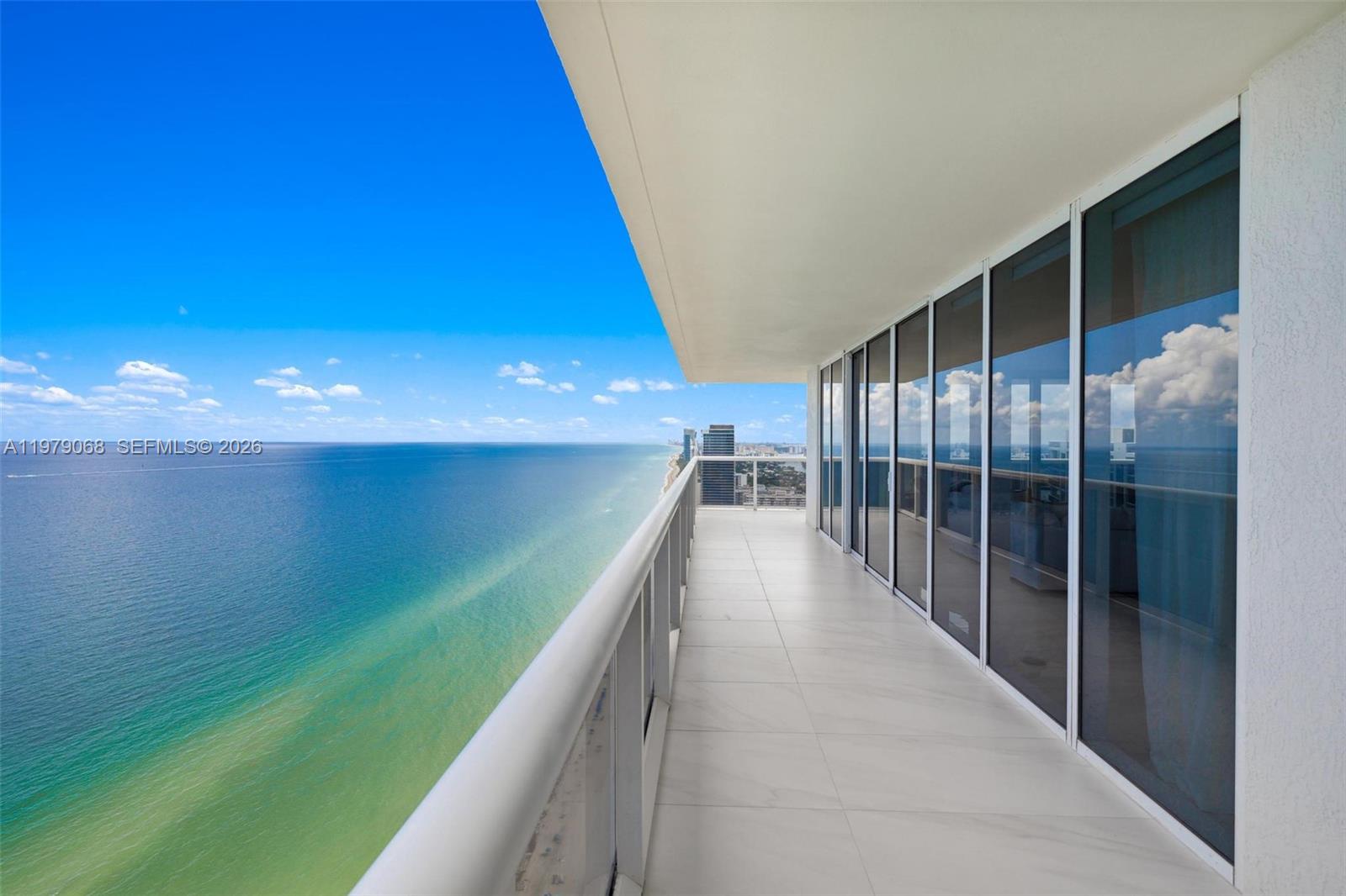 1830 S Ocean Dr #4502, Hallandale Beach FL 33009
