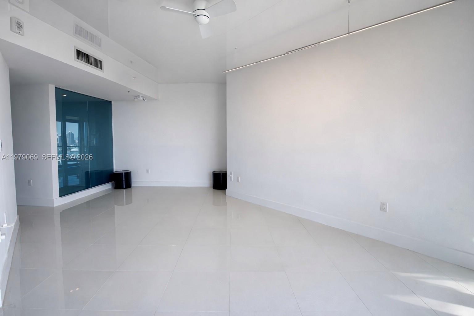 2155 Washington Ct #606, Miami Beach FL 33139