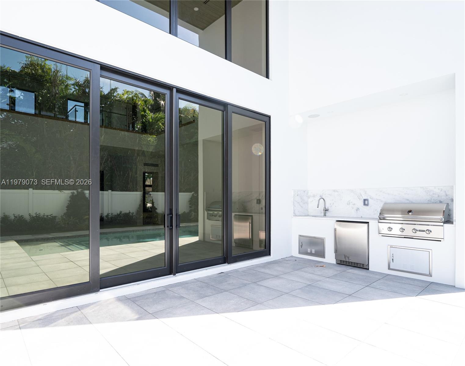 464 NE 6th St, Boca Raton FL 33432
