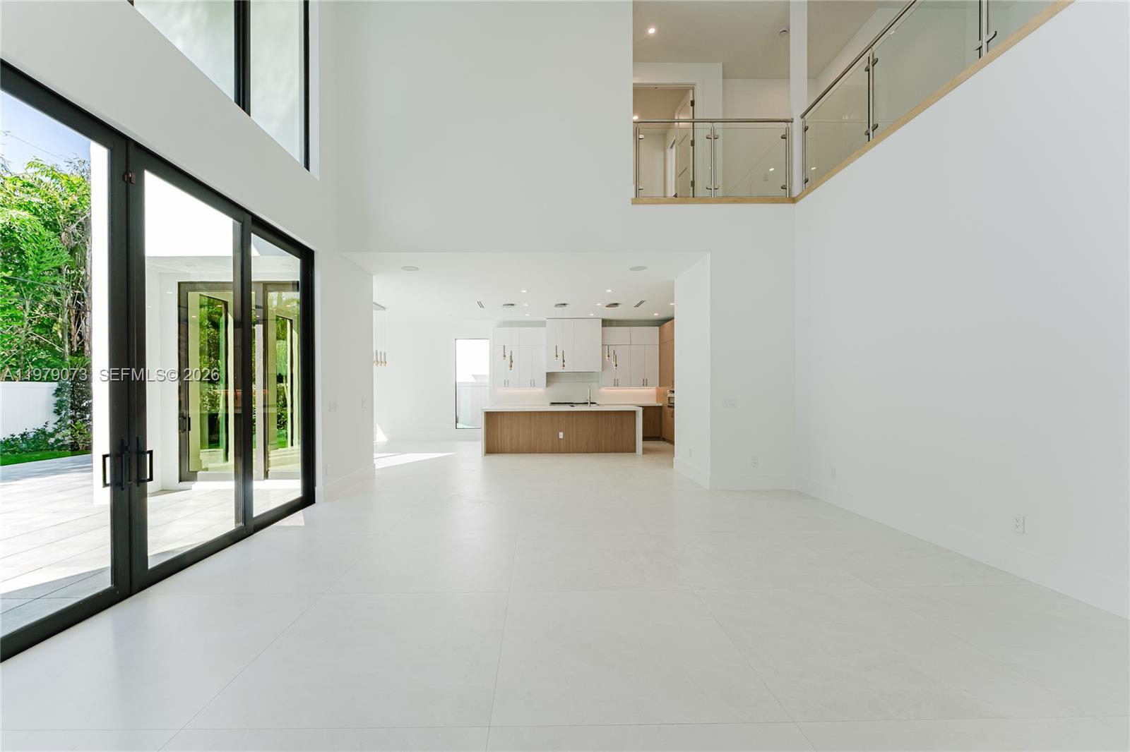 464 NE 6th St, Boca Raton FL 33432