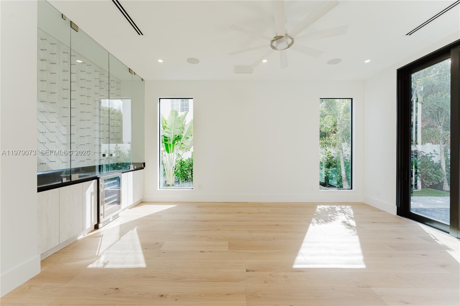 464 NE 6th St, Boca Raton FL 33432