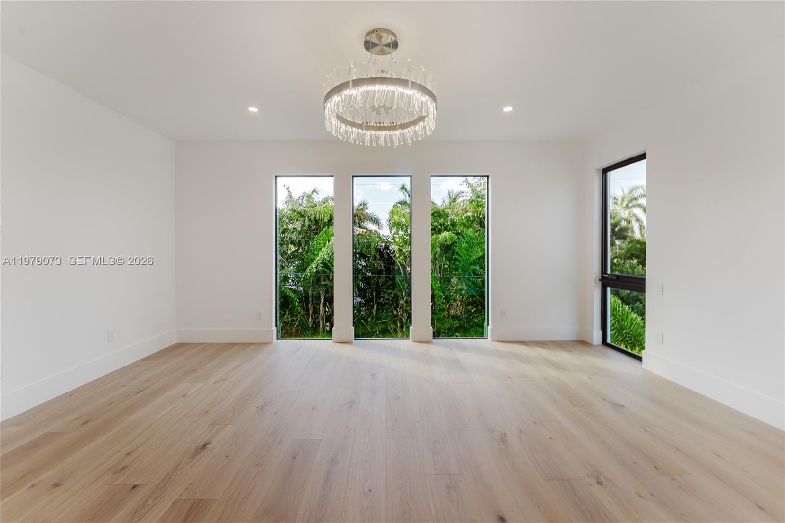 464 NE 6th St, Boca Raton FL 33432