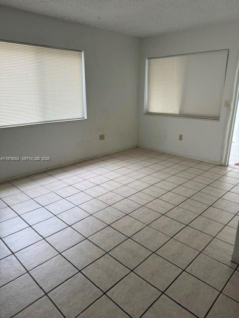 2430 NE 135th St #102, North Miami FL 33181