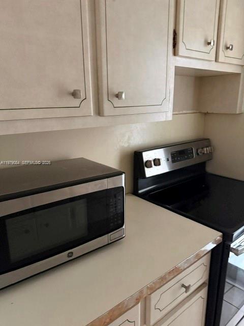 2430 NE 135th St #102, North Miami FL 33181