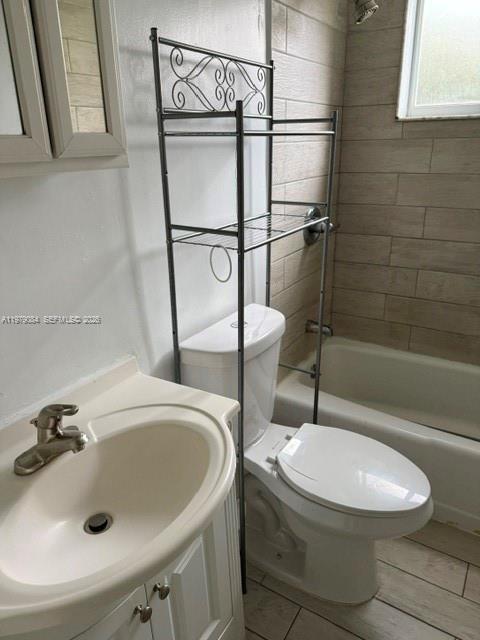 2430 NE 135th St #102, North Miami FL 33181