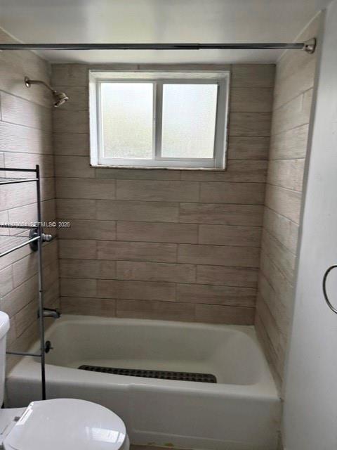 2430 NE 135th St #102, North Miami FL 33181