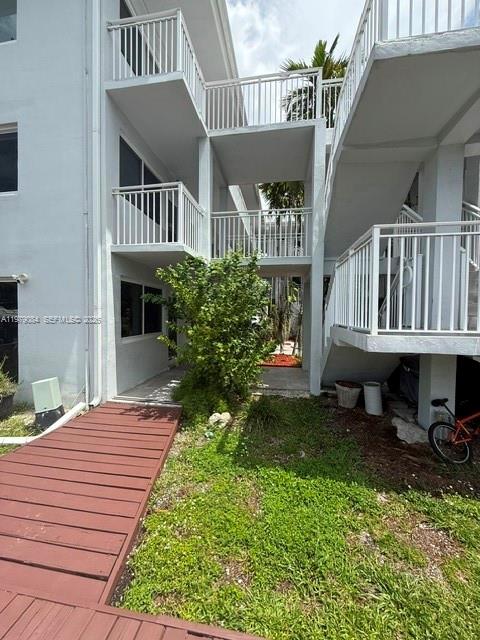 2430 NE 135th St #102, North Miami FL 33181