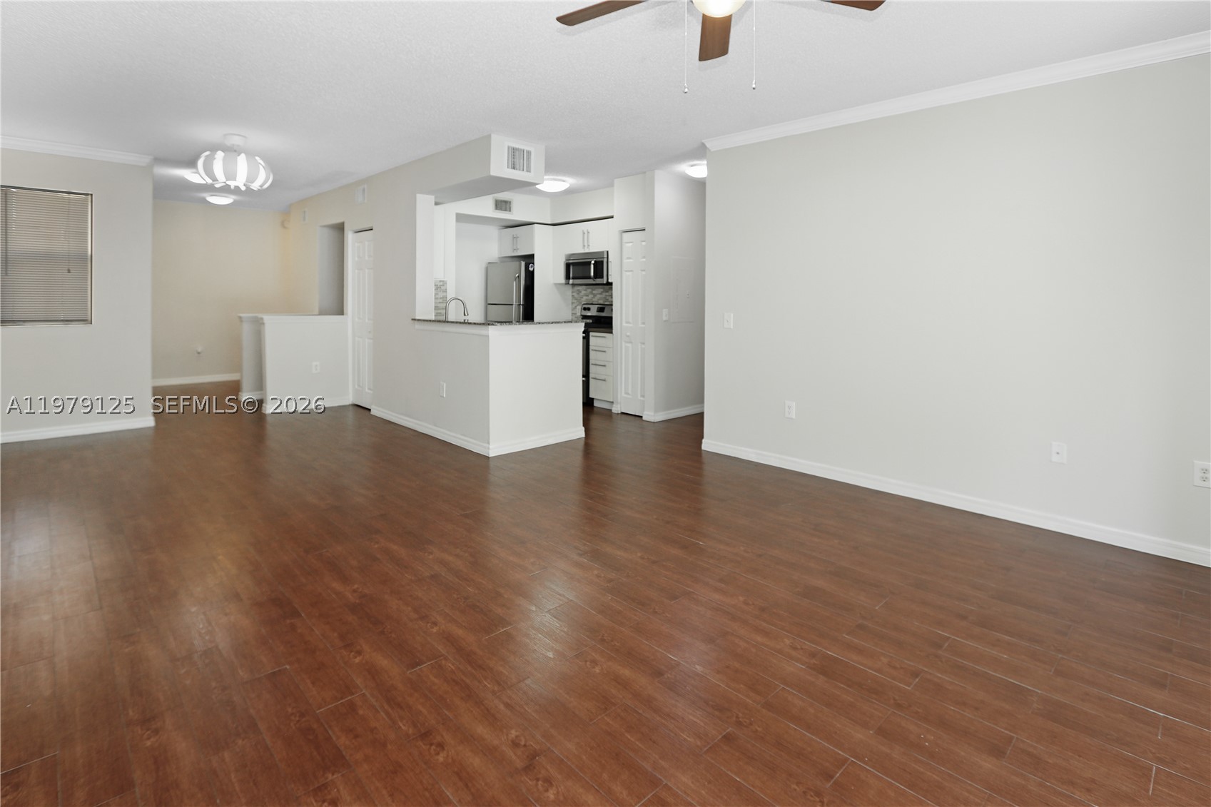 2442 Centergate Dr #202, Miramar FL 33025