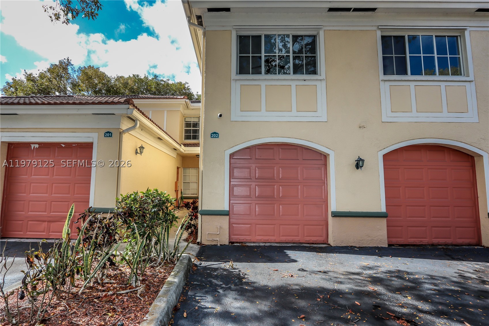 2442 Centergate Dr #202, Miramar FL 33025