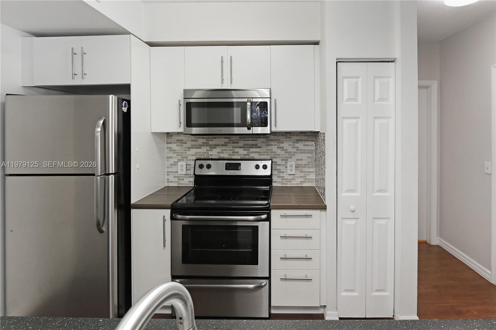 2442 Centergate Dr #202, Miramar FL 33025