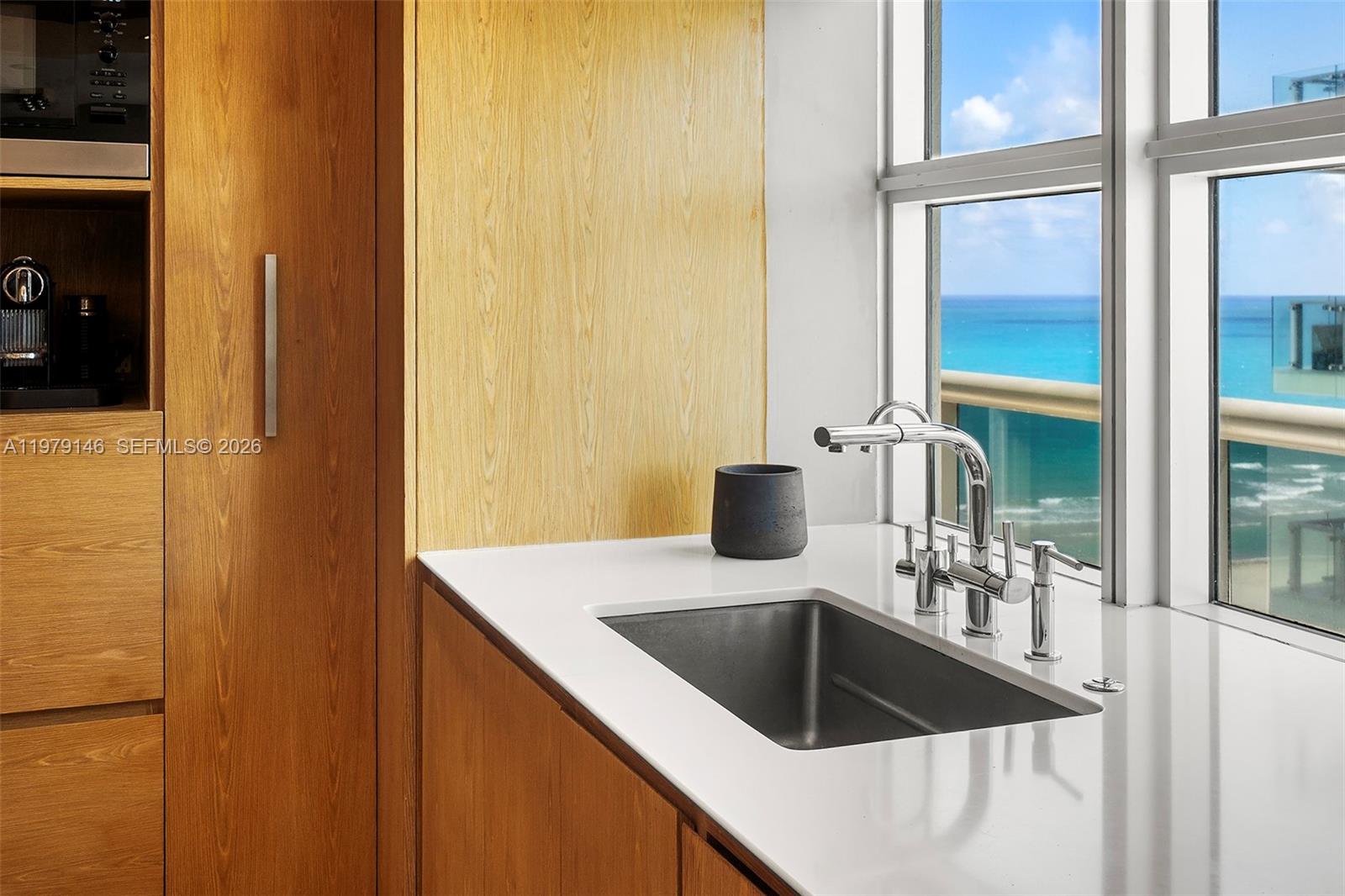 5801 Collins Ave #PH1600, Miami Beach FL 33140
