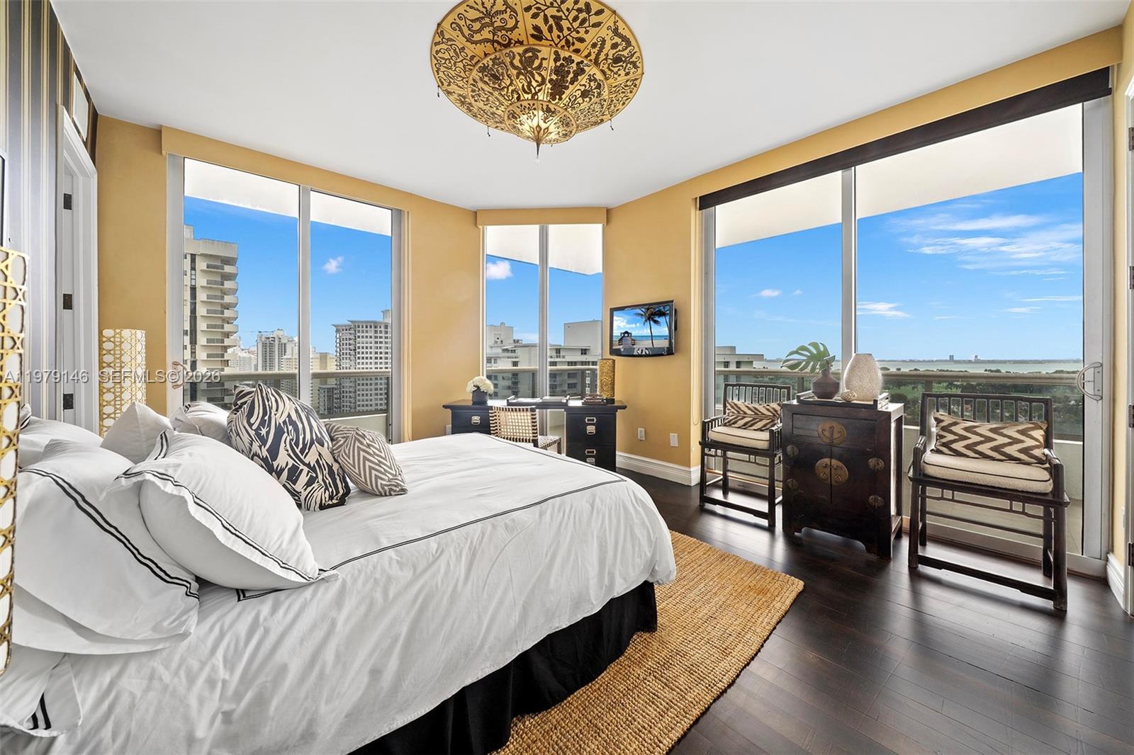 5801 Collins Ave #PH1600, Miami Beach FL 33140