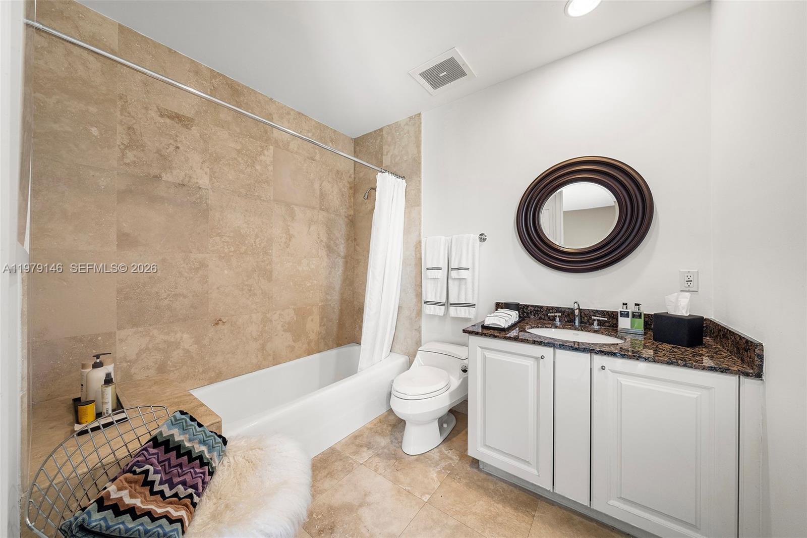 5801 Collins Ave #PH1600, Miami Beach FL 33140