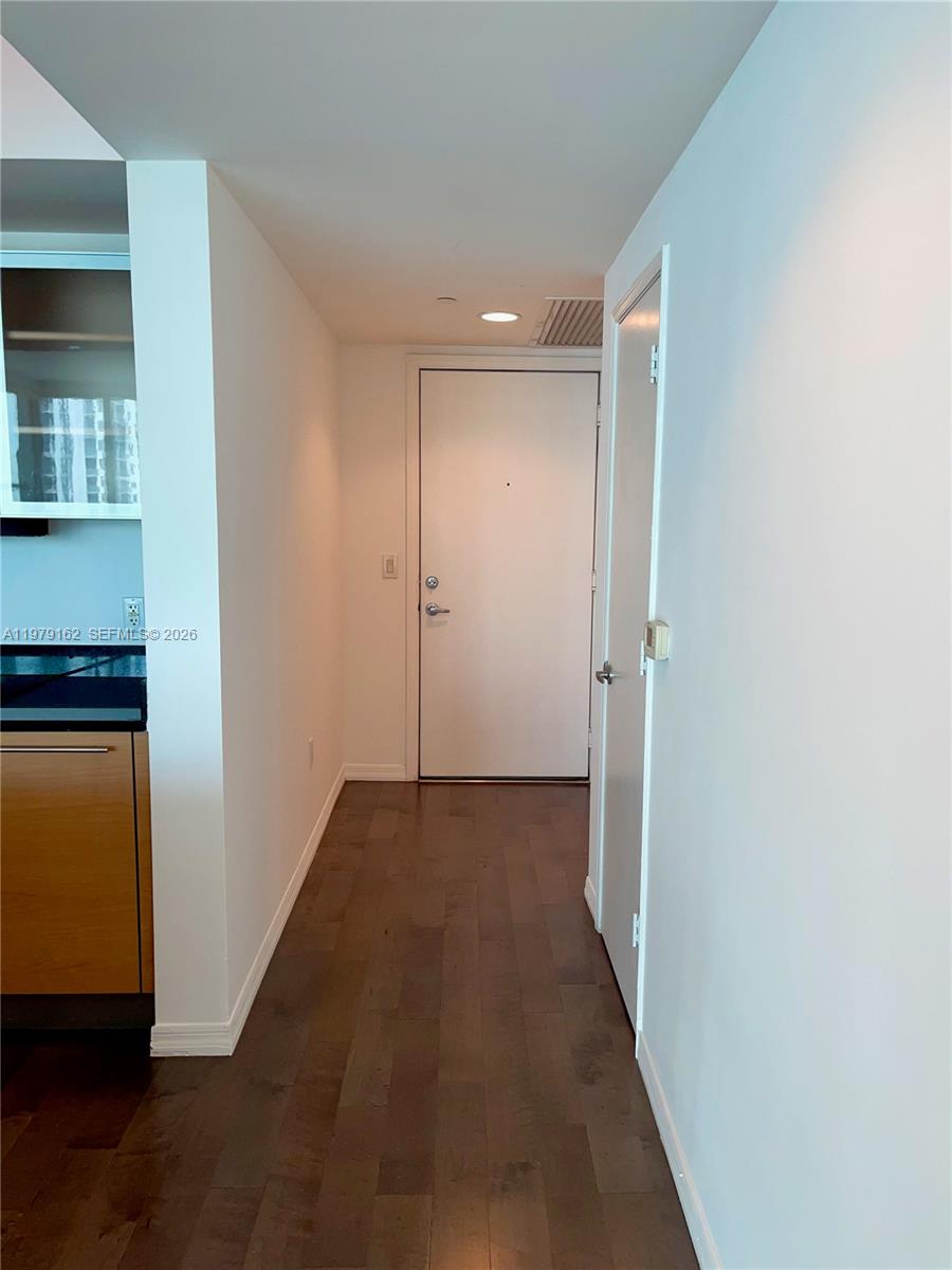 951 Brickell Ave #3211, Miami FL 33131