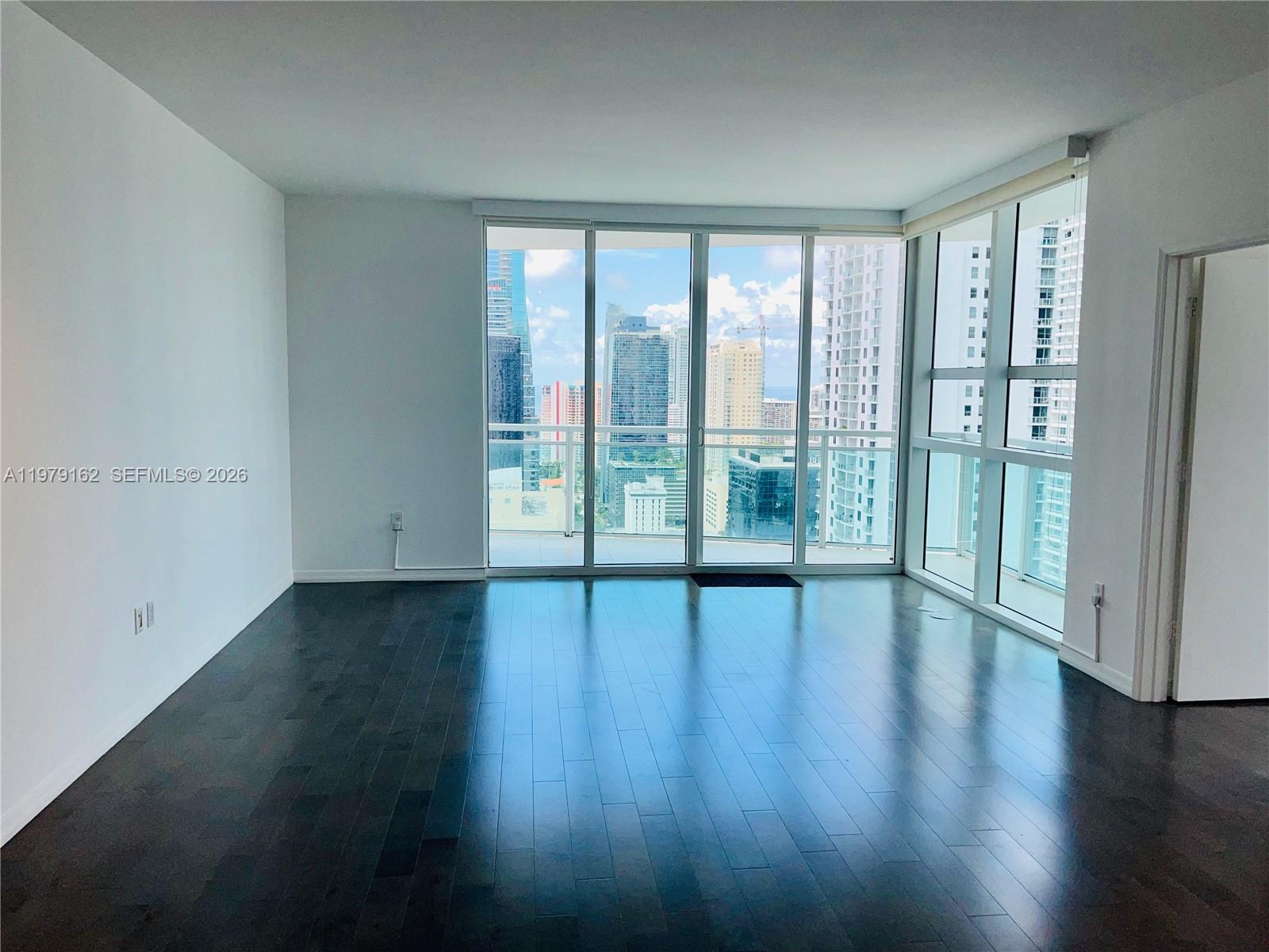 951 Brickell Ave #3211, Miami FL 33131