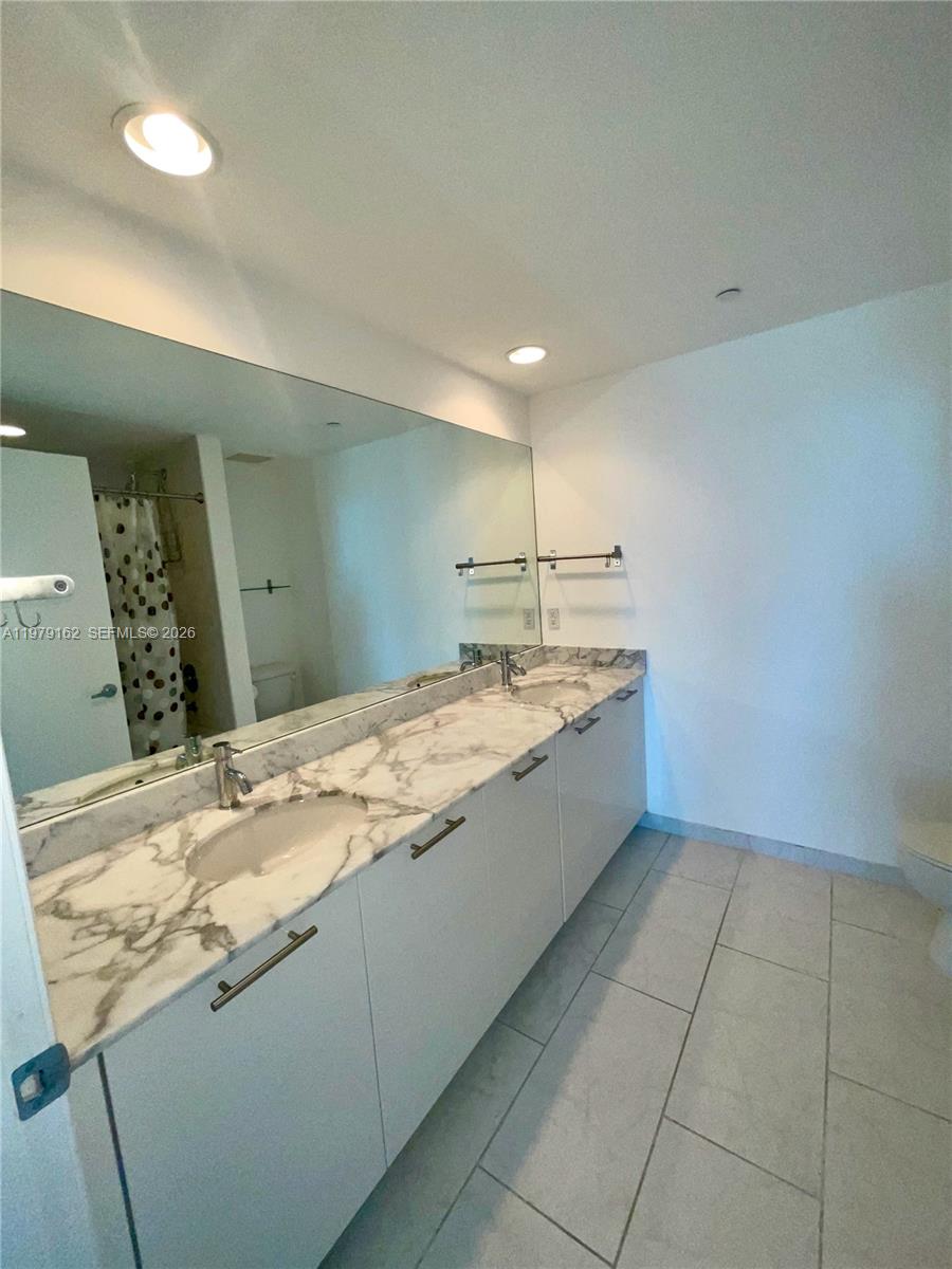 951 Brickell Ave #3211, Miami FL 33131