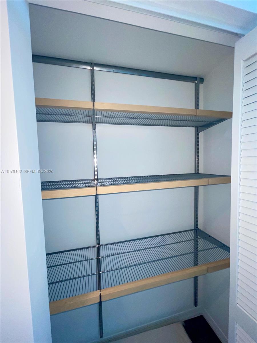 951 Brickell Ave #3211, Miami FL 33131