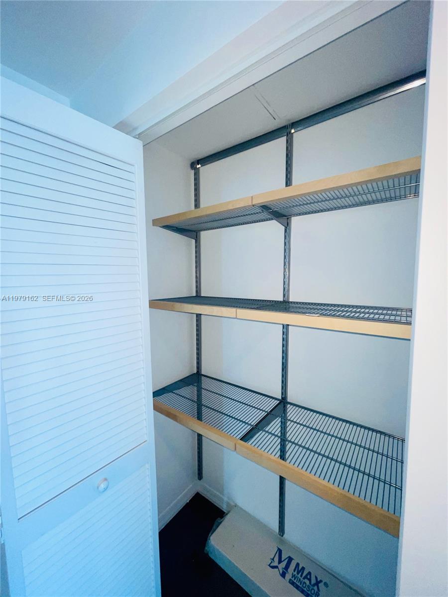 951 Brickell Ave #3211, Miami FL 33131