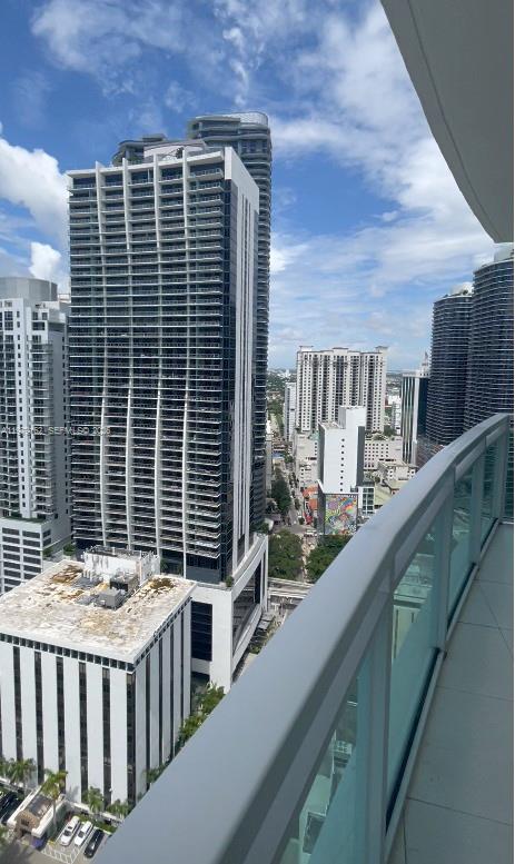 951 Brickell Ave #3211, Miami FL 33131