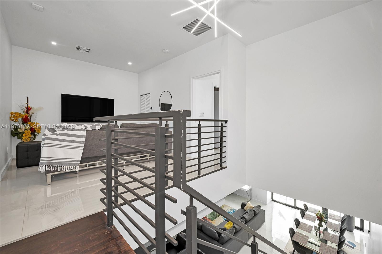 2516 NE 21st St #B, Fort Lauderdale FL 33305