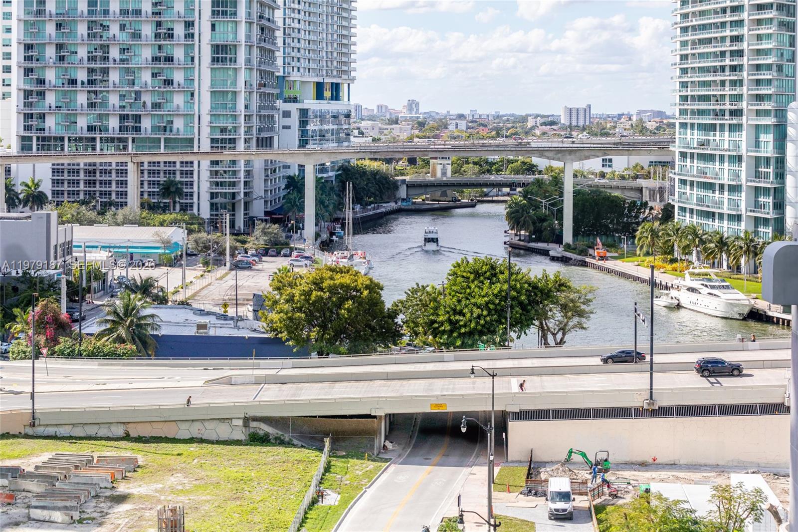 41 SE 5th St #706, Miami FL 33131