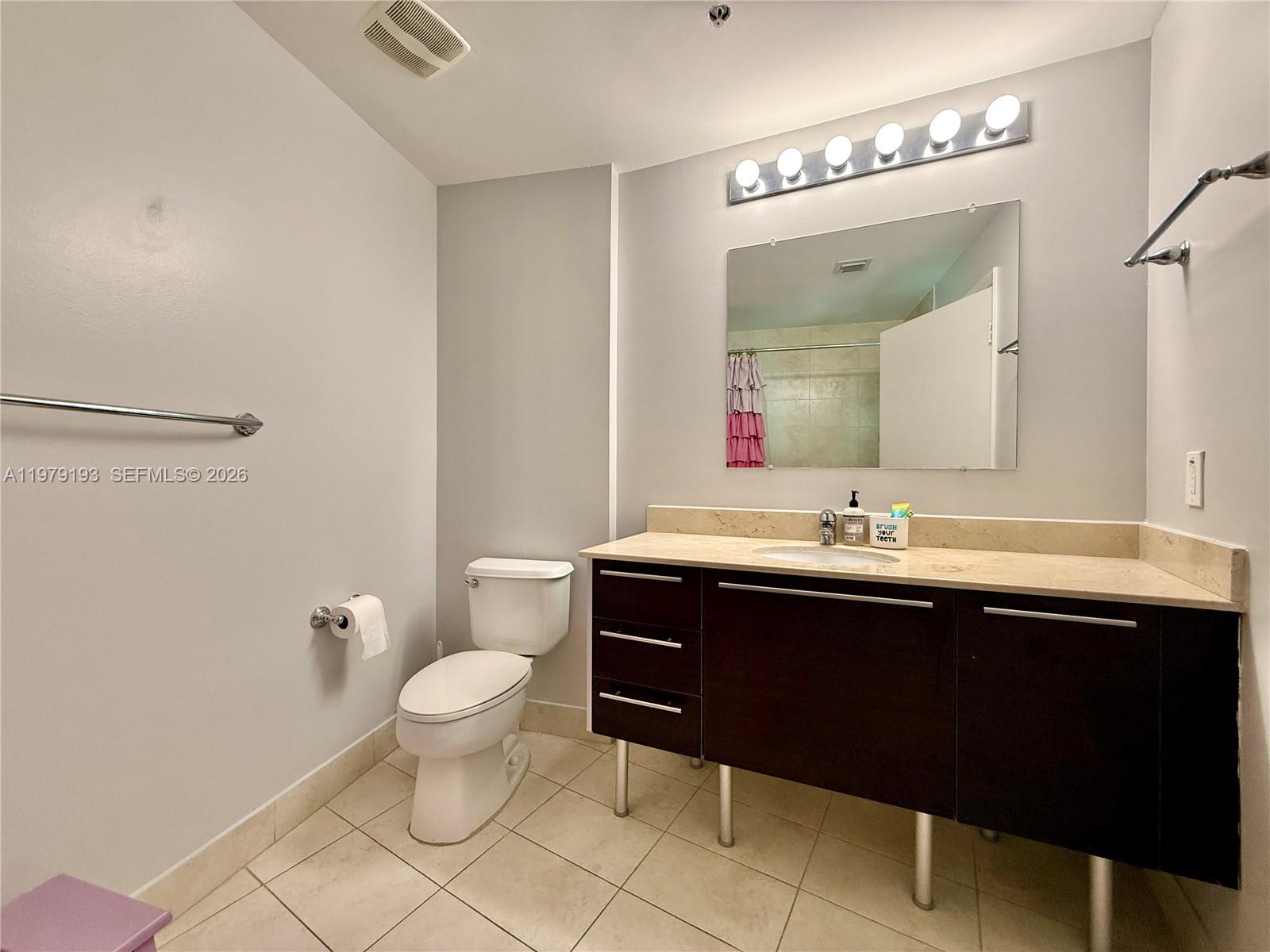 1900 N Bayshore Dr #2018, Miami FL 33132