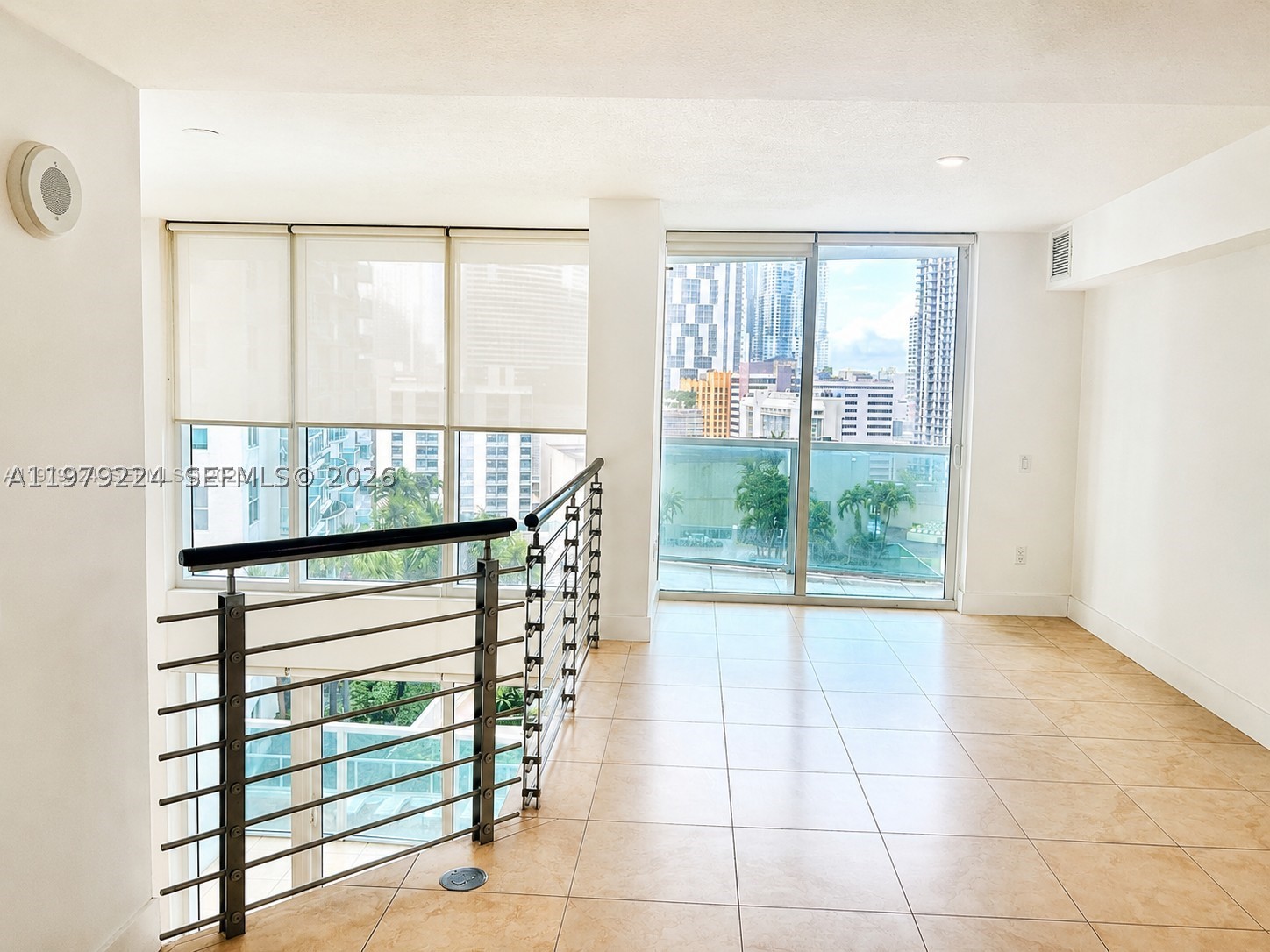 41 SE 5th St #907, Miami FL 33131