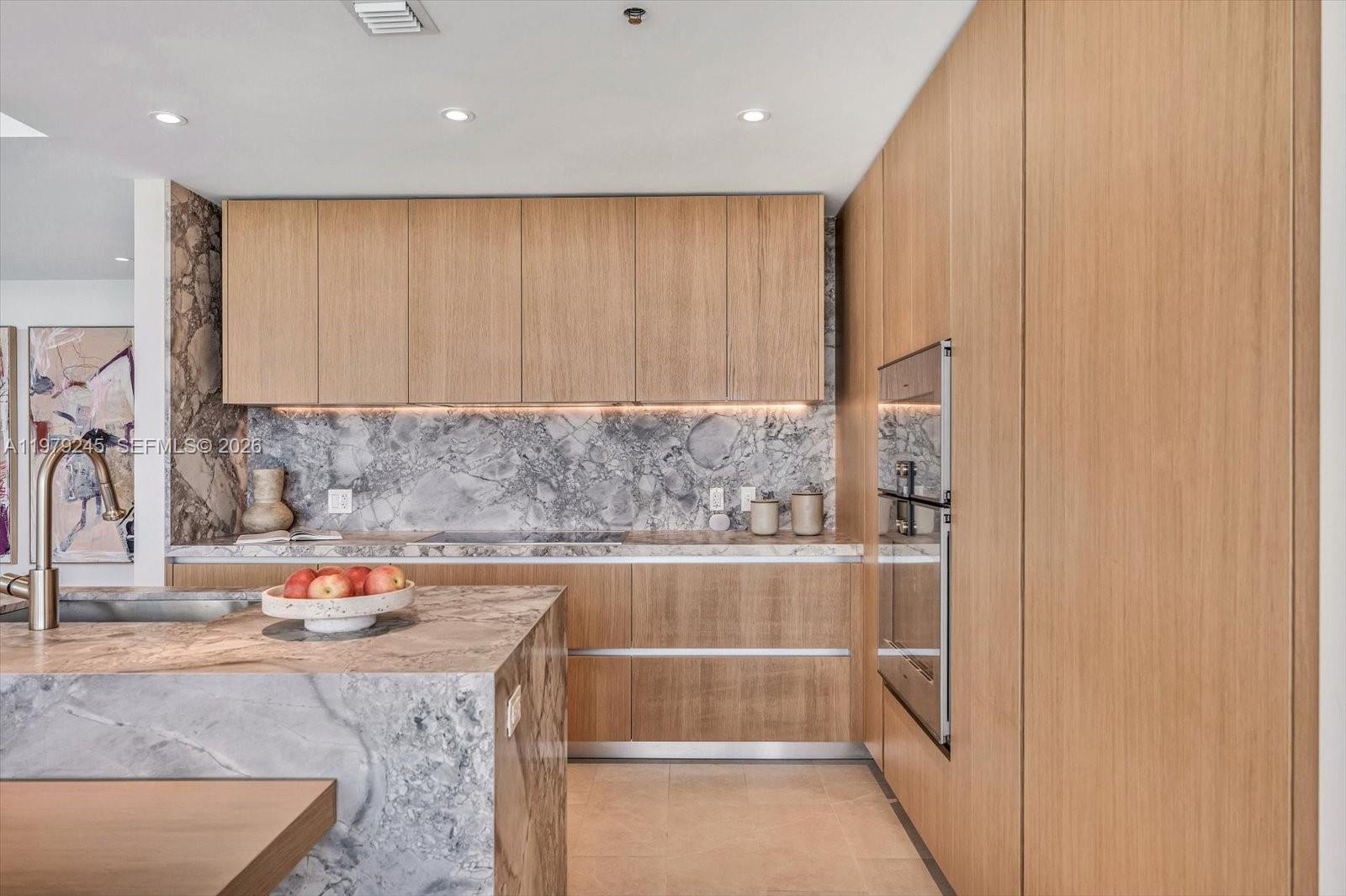 500 Alton Rd #903, Miami Beach FL 33139