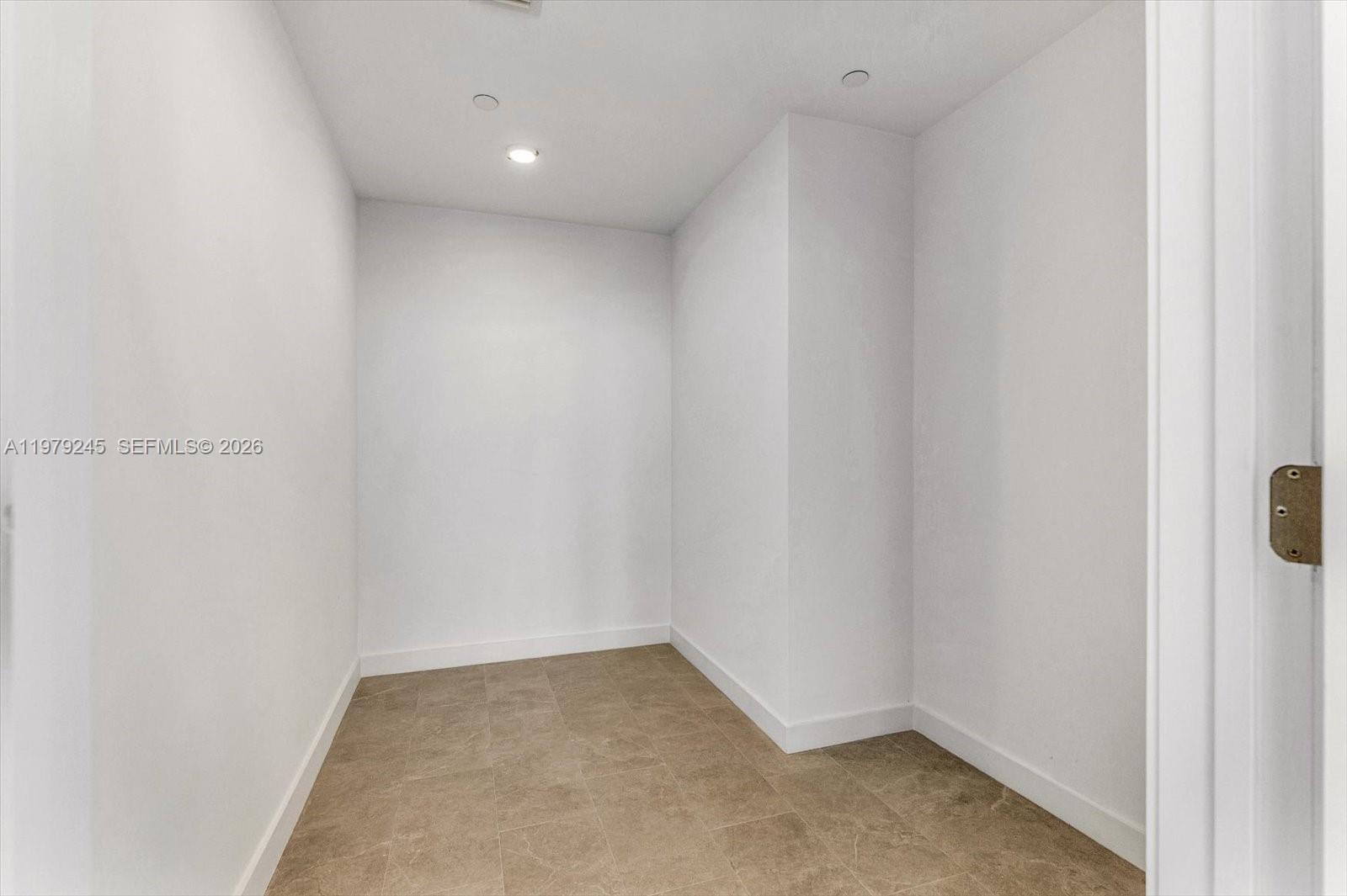 500 Alton Rd #903, Miami Beach FL 33139